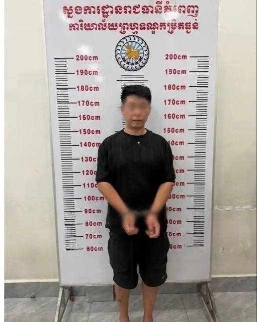 #柬埔寨资讯:金边警方逮捕两名涉嫌敲诈勒索的中国籍嫌疑人 图片 2